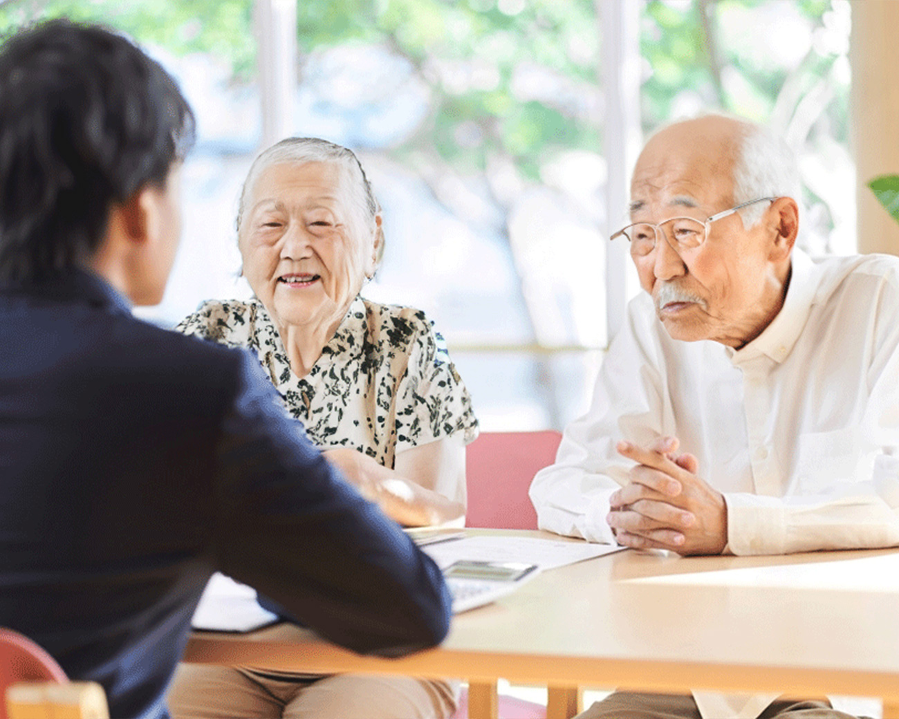 葬儀の専門家である葬儀会社に事前に相談することをお勧めします。